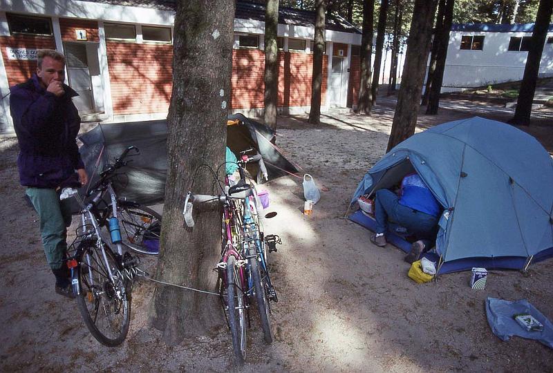 WT 2200 305-25 Portugal.jpg